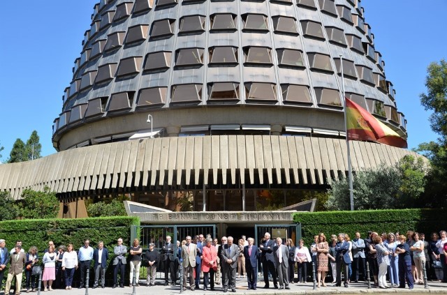 El Tribunal Constitucional guarda un minuto de silencio en memoria de las víctimas del atentado de Londres
